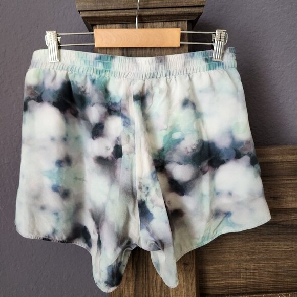 NIQUE 100% Silk Elastic Waist Shorts Size 10 (fits Small) Water color‎ Lined - Picture 3 of 12